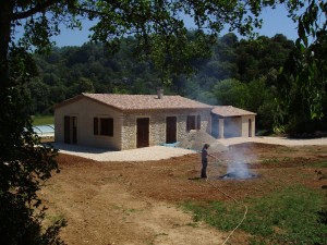 Das Ferienhaus: aussen schon fertig Das Ferienhaus: aussen schon fertig