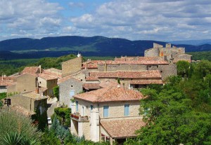 Das Dorf Labastide de Virac, unweit der Ardèch-Schlucht