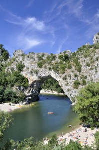 Die Ardèche (©-pounais24-Fotolia.com)