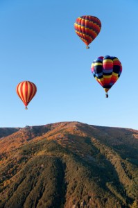 Montgolfières - Heissluftballons über den Bergen der Ardèche